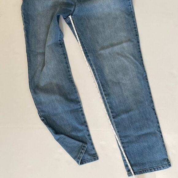 Gloria Vanderbilt Amanda Straight Leg, Stretch, Jeans Medium Wash/Rinse, Size 14 - Picture 13 of 16